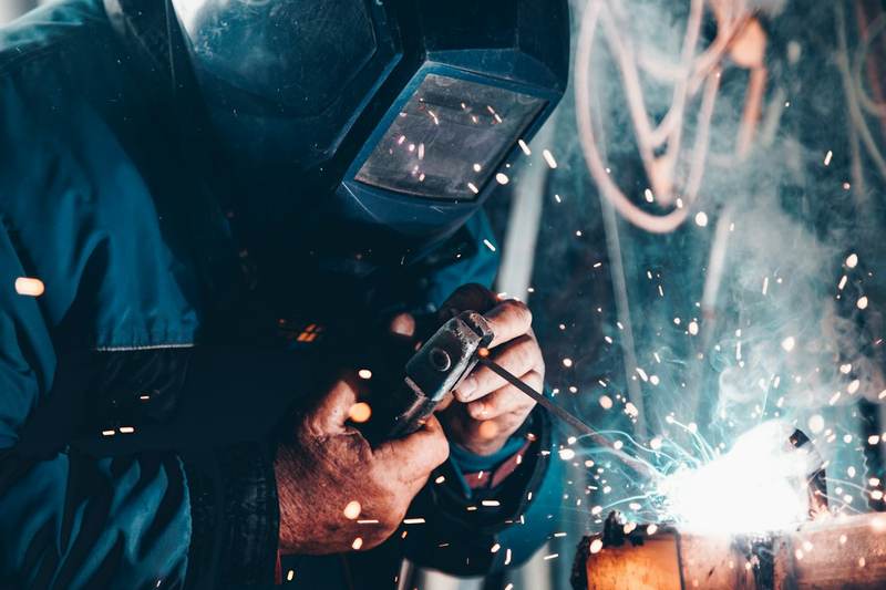 Manufacturing production line and factory labour in UAE industrial zones